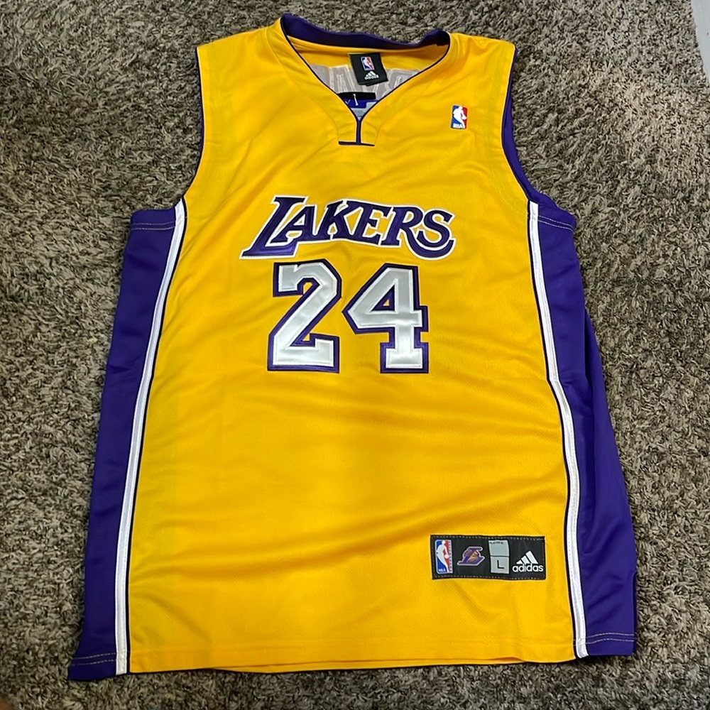 Kobe Jersey 24